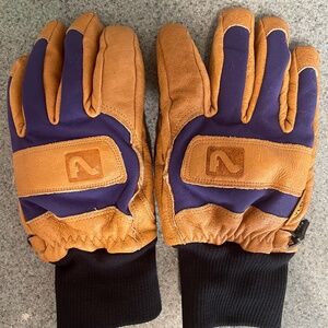 Flylow womens ski gloves